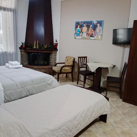 Apartmán Xenonas Arxontiko Káto Loutrákion Exteriér fotografie