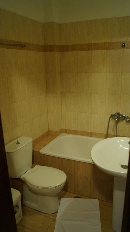 Apartmán Xenonas Arxontiko Káto Loutrákion Pokoj fotografie